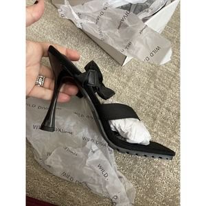 Wild Diva Lounge Heels Sz 6.5 Black Style Voice NWT Sandal Stiletto Slip On